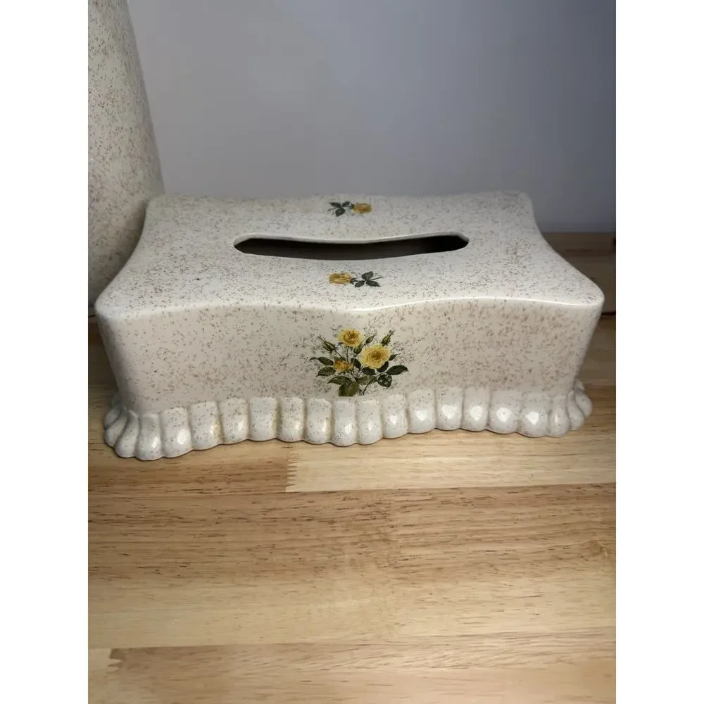 VTG 1983 Ceramic Vanity Bathroom Set of 4 Speckled Yellow Floral Design READ